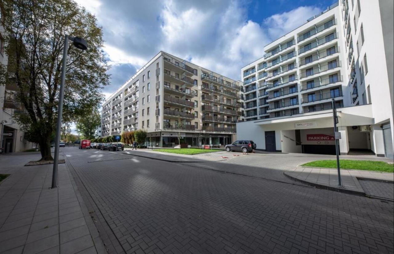 Warsaw City View: Modern Apartment with Parking Exterior photo